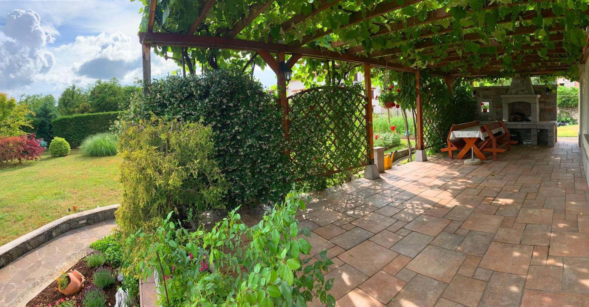 Garden Villa Štanjel Exteriör bild